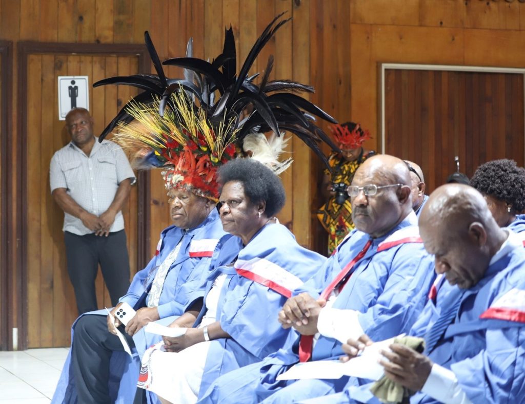 SENIOR MANAGERS URGED TO TRAIN NEXT GENERATION OF PUBLIC SERVANTS
