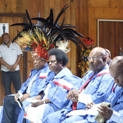 SENIOR MANAGERS URGED TO TRAIN NEXT GENERATION OF PUBLIC SERVANTS